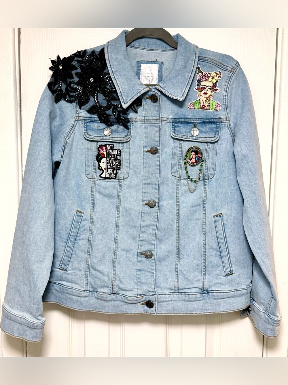 Frida Inspired Light Blue Embroidered Denim Jacket - Picture 4 of 8